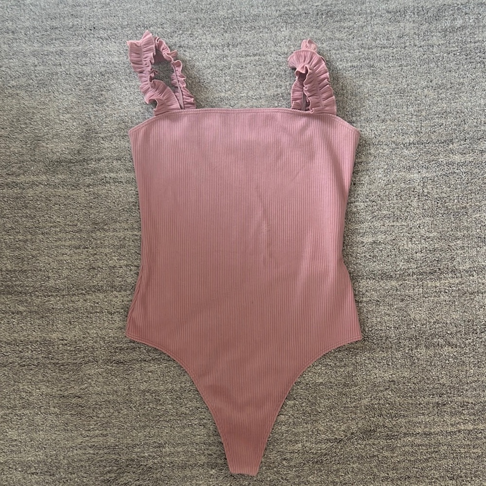 Aritzia Sunday Best Firecracker bodysuit S